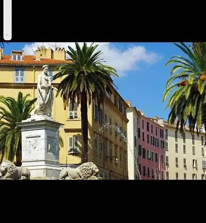 Magnifique T2 45m2 Neuf 5 Personnes Clim Wifi Stationnement Gratuit Centre à 300m Ajaccio (Corsica)