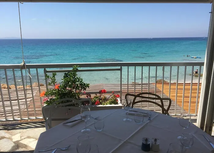 Magnifique T2 45m2 Neuf 5 Personnes Clim Wifi Stationnement Gratuit Centre A 300m * 아작시오