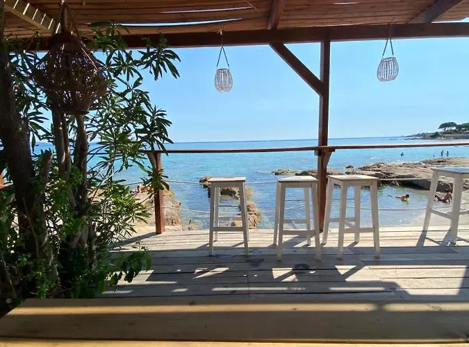 Magnifique T2 45m2 Neuf 5 Personnes Clim Wifi Stationnement Gratuit Centre A 300m 아파트 *