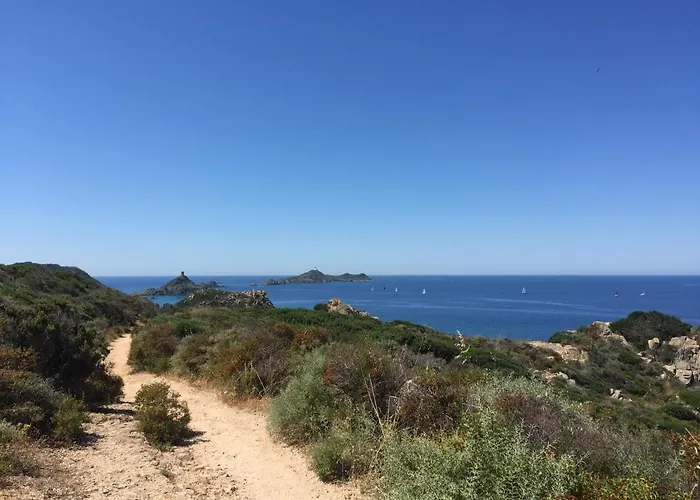 Magnifique T2 45m2 Neuf 5 Personnes Clim Wifi Stationnement Gratuit Centre A 300m 아작시오