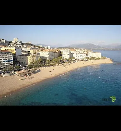 Center Apartment: Proximity, Modern Comfort * Ajaccio (Corsica)