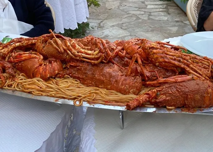 Center Apartment: Proximity, Modern Comfort Apartment *